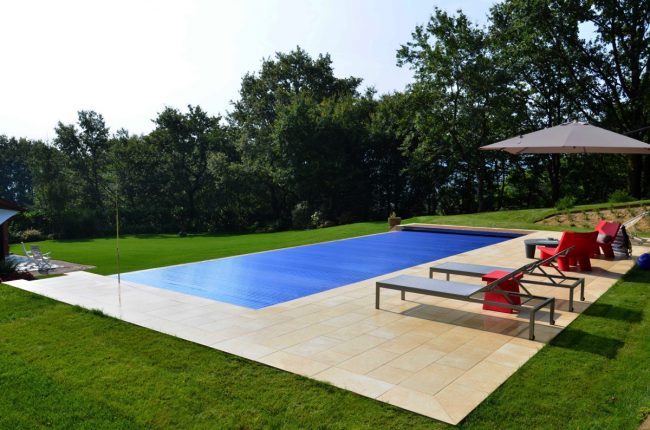 Copertura a tapparella per piscina