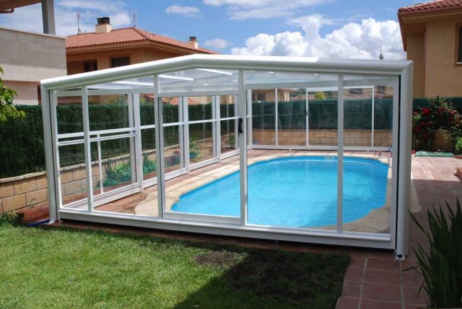 Copertura telescopica alta per piscina