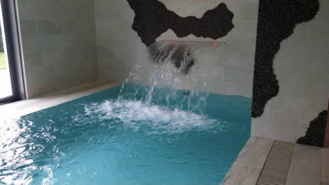 Lama d'acqua per piscina