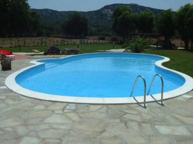Piscina Rubino per agriturismo
