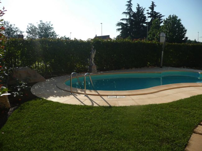 Piscina Rubino per casa privata