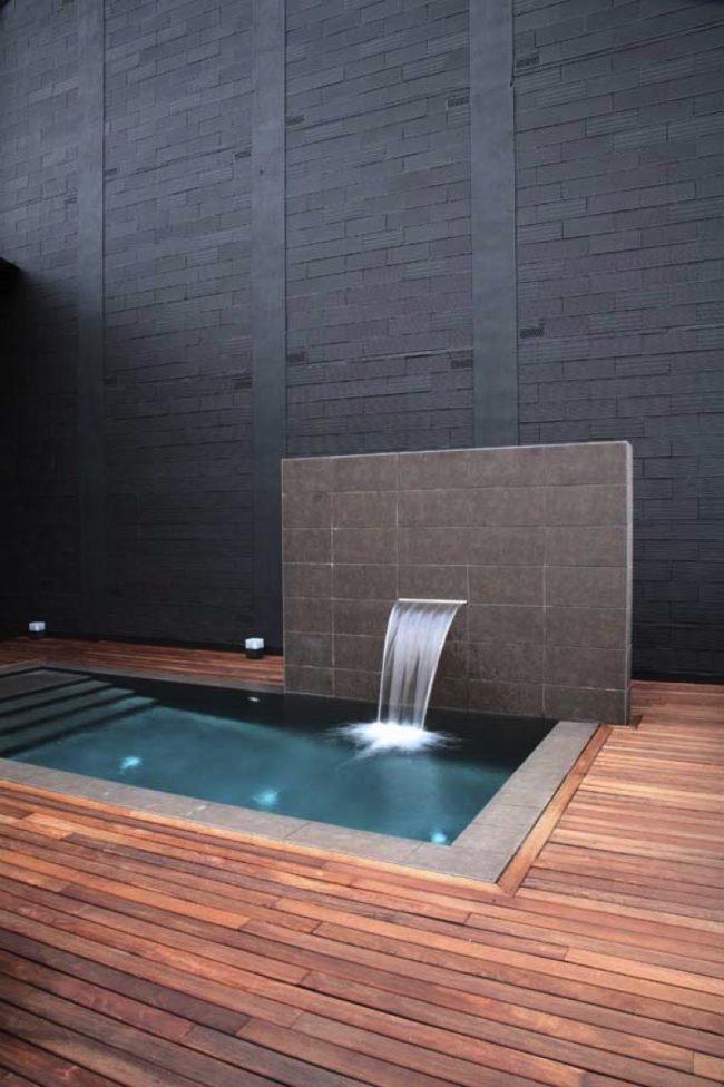 SPA costruita con cascata